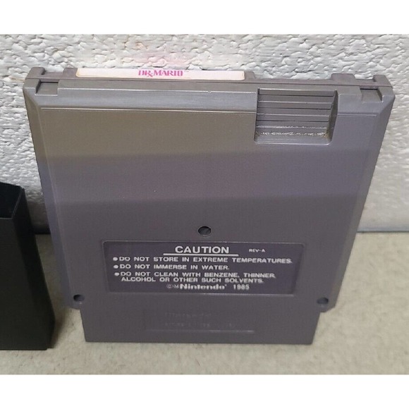 Dr. Mario Nintendo Entertainment System 1990 NES Complete With Manual - Picture 3 of 6